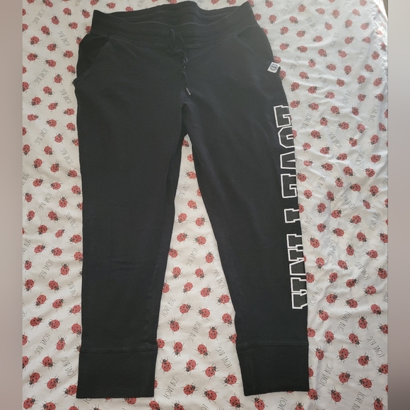 Vs pink lightweight joggers, size large. - Picture 9 of 12
